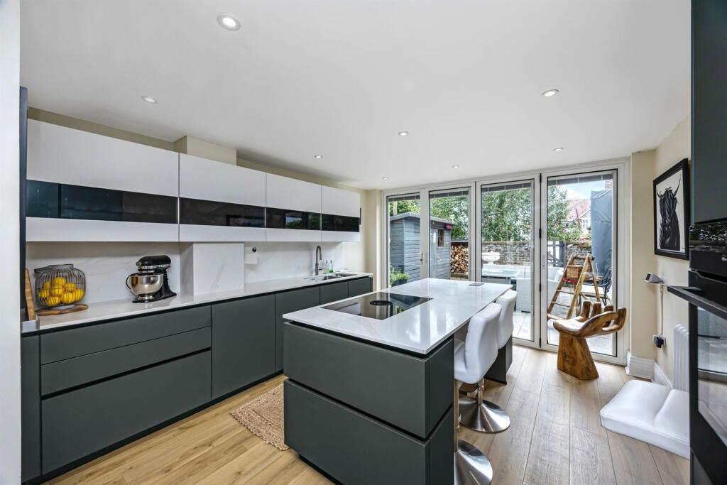 Additional image 36 of Alexandra Road, Worthing, BN11
