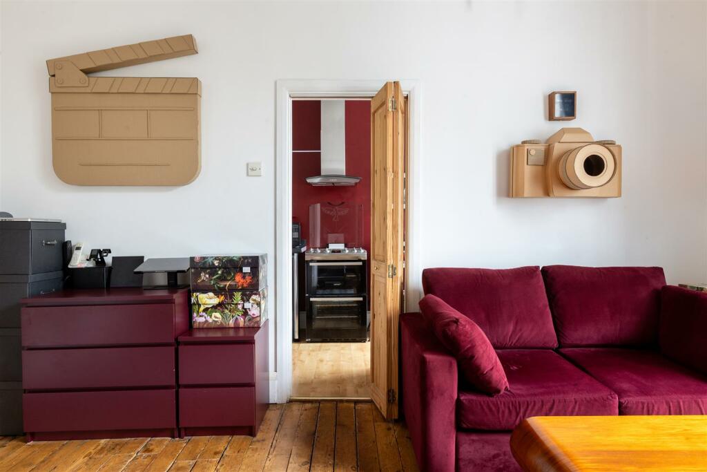 Additional image 7 of Compton Avenue, Brighton