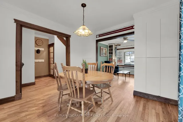 Additional image 22 of 33 Mayflower Ave