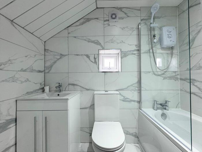 Additional image 16 of 56, Whitecroft Road, Bolton, BL1 5NT