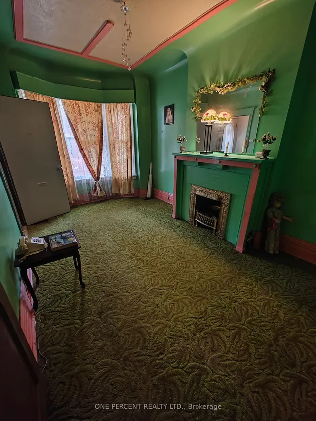 Additional image 15 of 33 Grove Ave