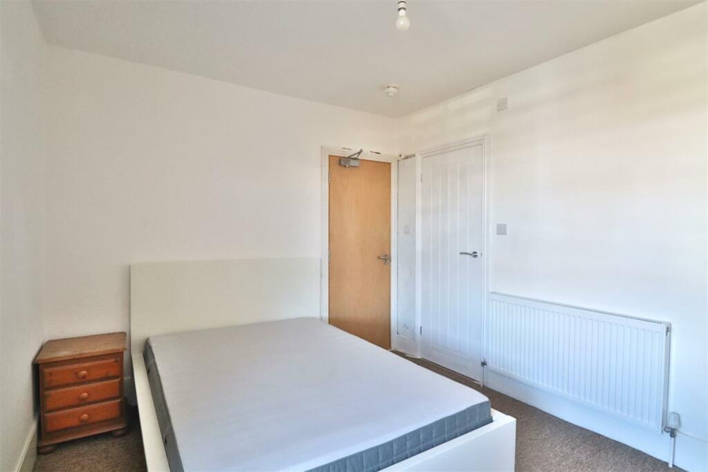 Additional image 7 of Warwick Gardens, Worthing, BN11