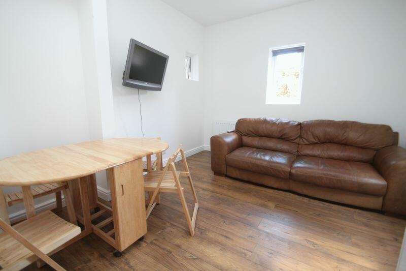 Additional image 9 of Ground Floor Student Flat, Winton