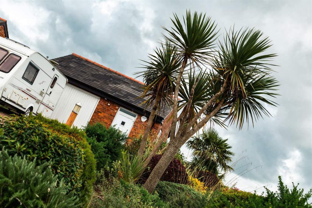 Additional image 79 of Saddlers Barn, Plodder Lane, Bolton