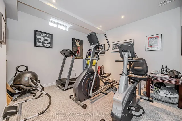 Additional image 32 of 5087 Forest Grove Cres