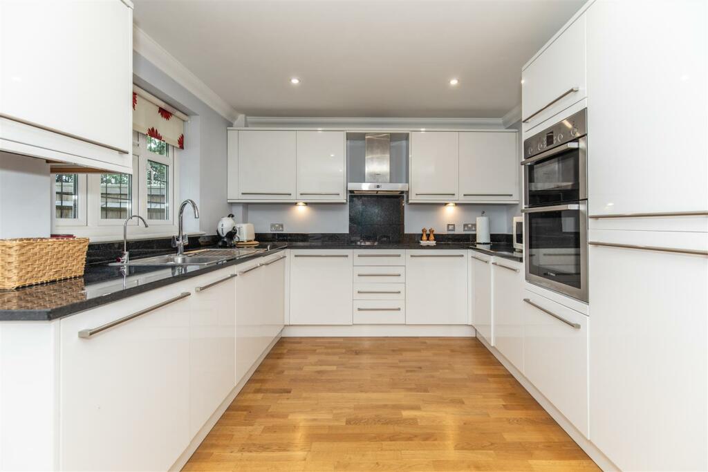 Additional image 11 of St. Lawrence Mews, Worthing