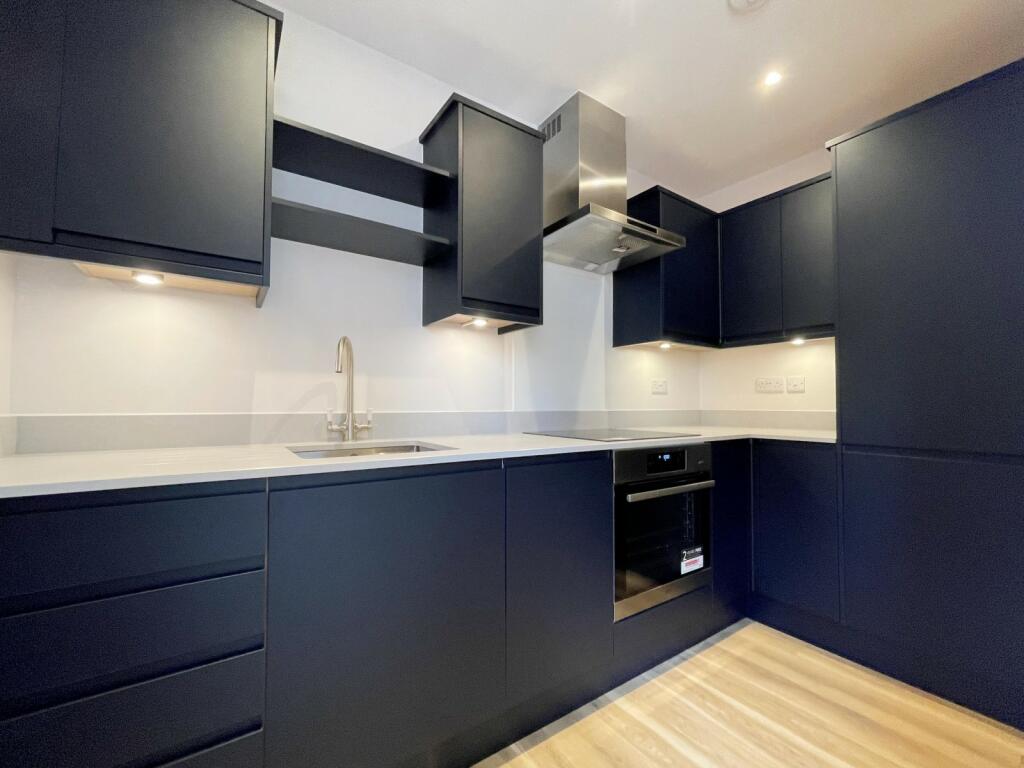 Additional image 2 of Ringwood