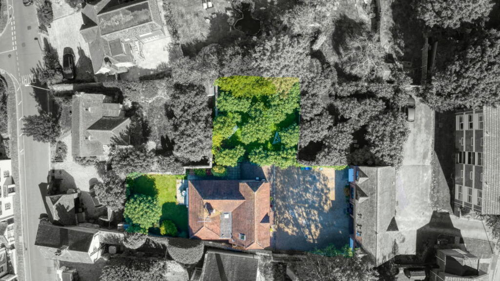 Additional image 3 of The Old Fig Garden Bishops Close, Tarring, West Sussex, BN14