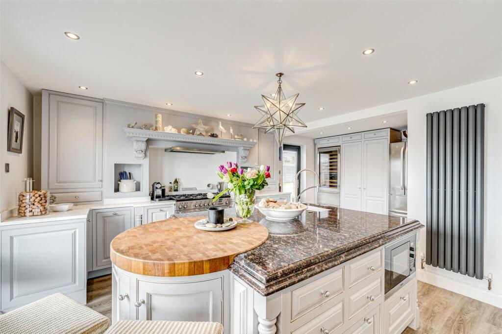 Additional image 4 of Marine Crescent, Goring-by-Sea, Worthing, West Sussex, BN12