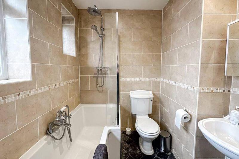 Additional image 11 of New Road, West Parley - Short Term let - £2500pcm