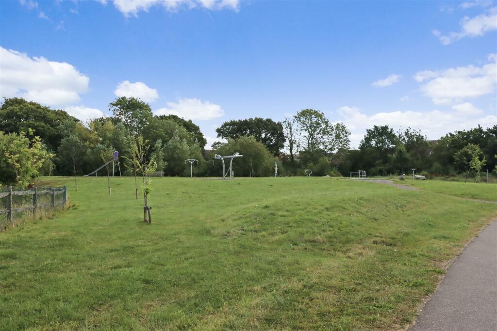 Additional image 26 of Hawksley Crescent, Hailsham
