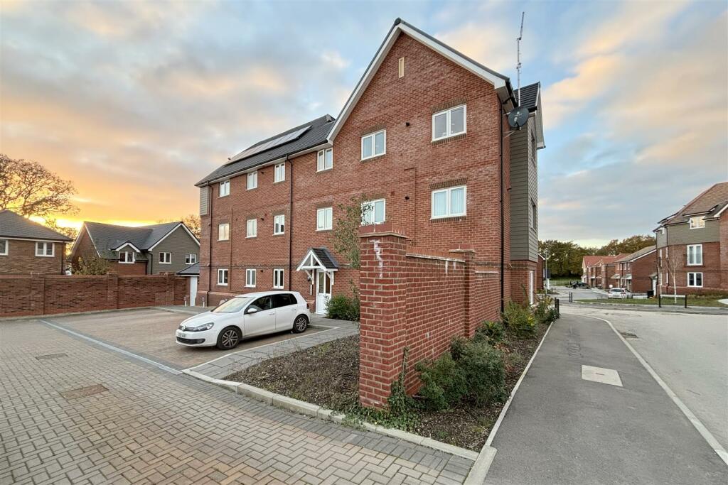 Additional image 10 of 11 Heathpoult Road, Verwood