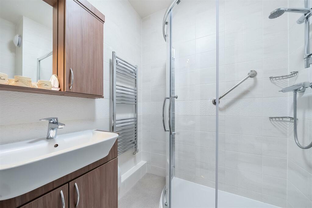 Additional image 11 of Rothesay Lodge, Highcliffe, Christchurch