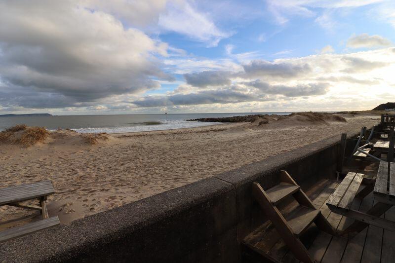 Additional image 8 of Mudeford Sand Spit, Christchurch Hut 295