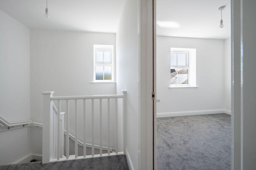 Additional image 17 of Clarendon Road, Christchurch, BH23