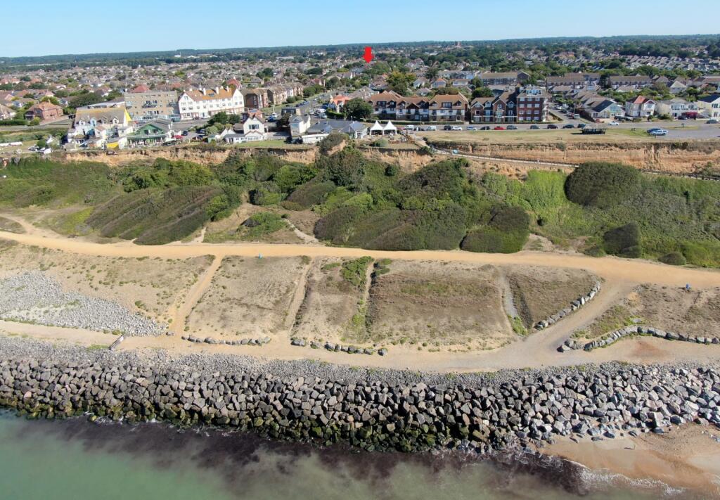 Additional image 11 of Cleeve House, Barton Court Avenue, Barton On Sea, New Milton, BH25