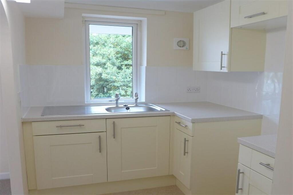 Additional image 4 of Homewaye House, Pine Tree Glen, Westbourne, Bournemouth, BH4