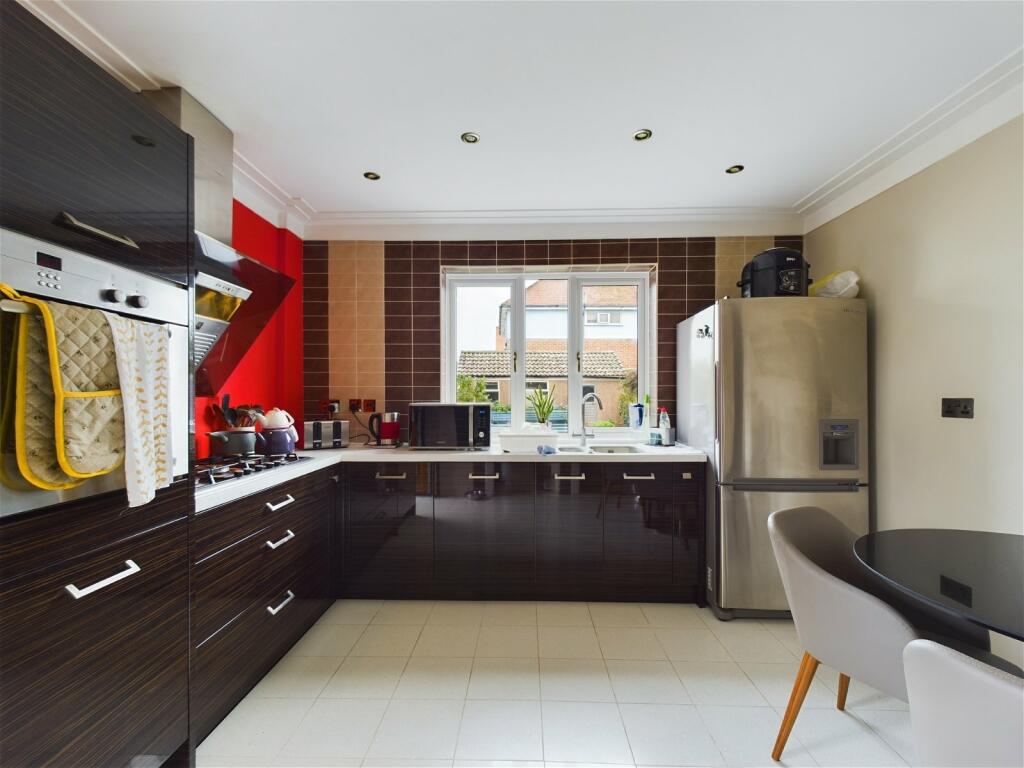 Additional image 6 of George V Avenue, Worthing, BN11