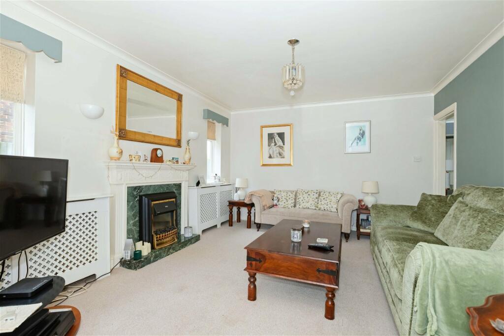 Additional image 7 of Marine Crescent, Goring-by-Sea, Worthing, West Sussex, BN12
