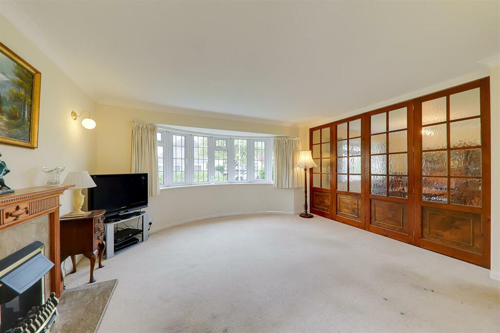 Additional image 22 of Alinora Crescent, Goring-By-Sea, Worthing