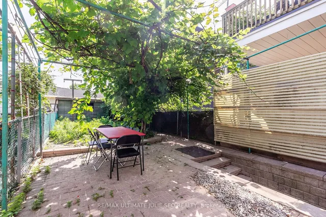 Additional image 38 of 223 Manning Ave