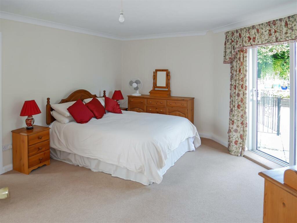 Additional image 3 of Holly Drive, Wick, Littlehampton