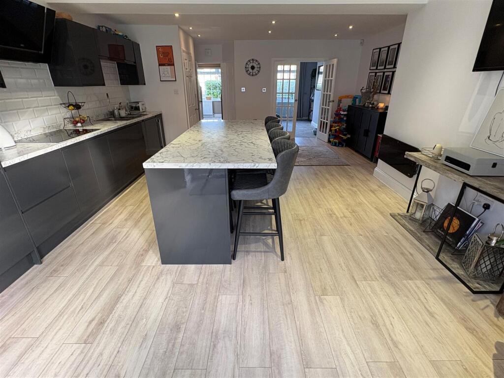 Additional image 7 of Acacia Drive, Allerton, Bradford