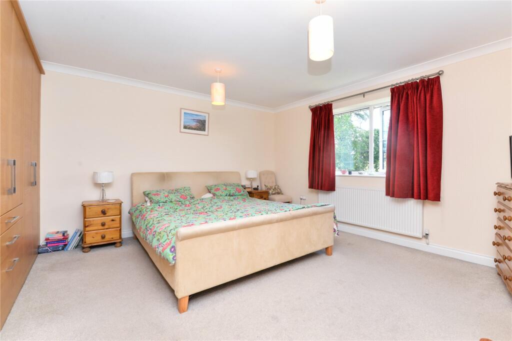 Additional image 7 of Avenue Road, New Milton, Hampshire, BH25