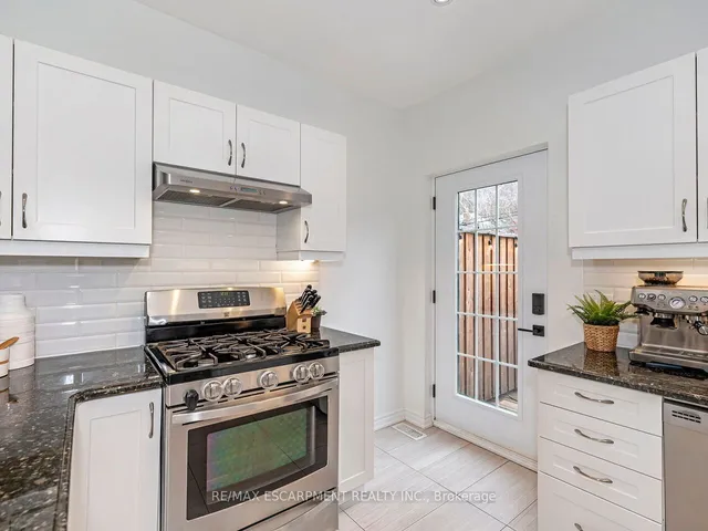 Additional image 15 of 218 Cumberland Ave