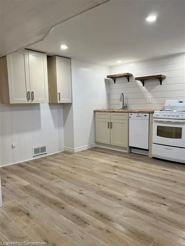 Additional image 25 of 237 East 19th St