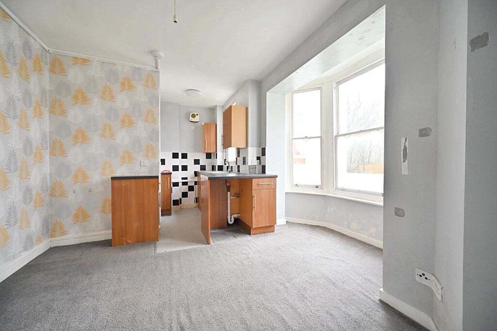 Additional image 9 of Flat 5, 14 Park Crescent, Worthing, West Sussex BN11 4AH