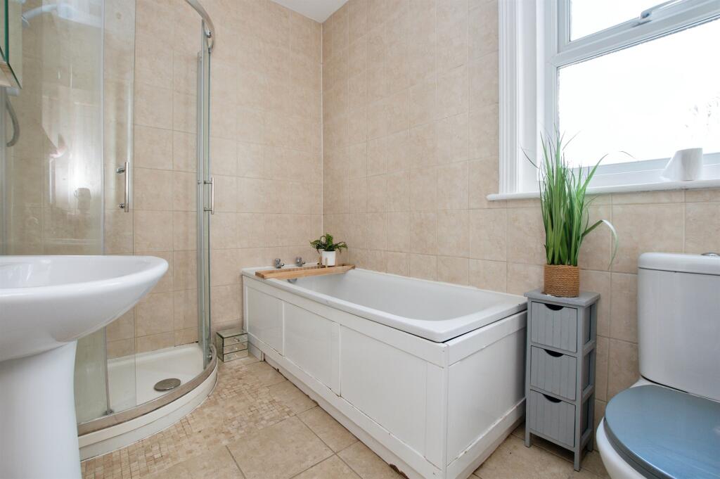 Additional image 4 of Seabourne Road, Bournemouth