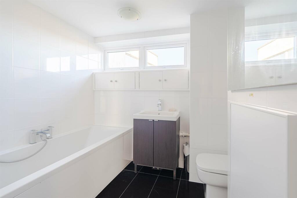 Additional image 13 of Boscombe Cliff Road, Bournemouth