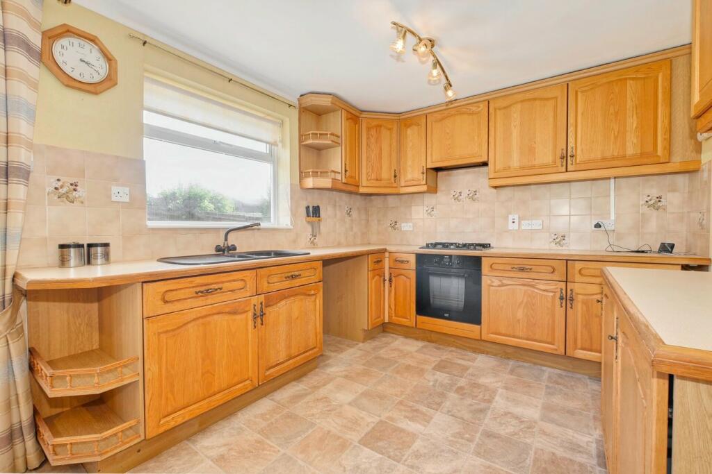 Additional image 22 of Drake Avenue, Eastbourne, BN23