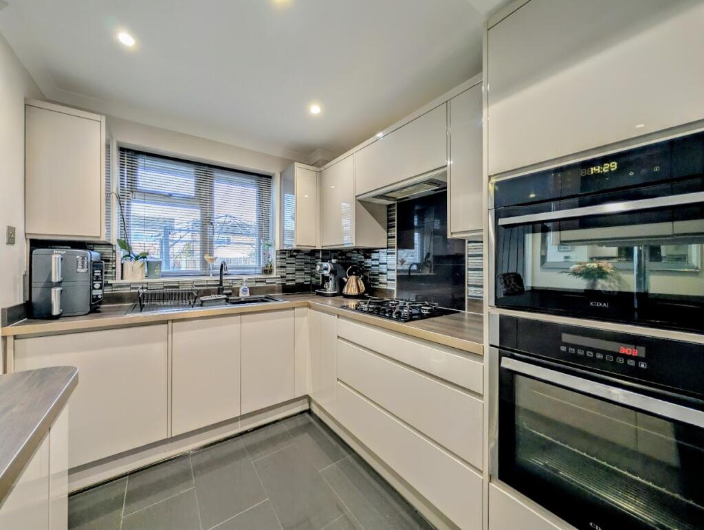 Additional image 6 of Willow Crescent, Worthing