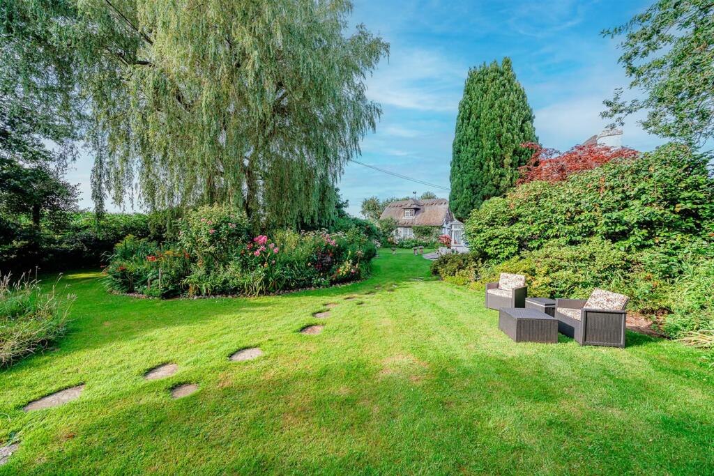 Additional image 58 of Burley Road, Bockhampton, Winkton