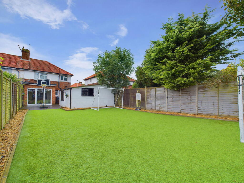 Additional image 2 of Morland Avenue, Worthing, BN14 8PX