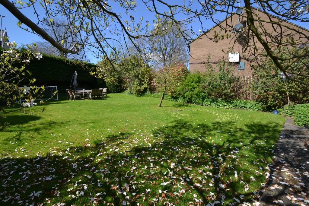 Additional image 12 of Ellar Carr Road, Thackley,