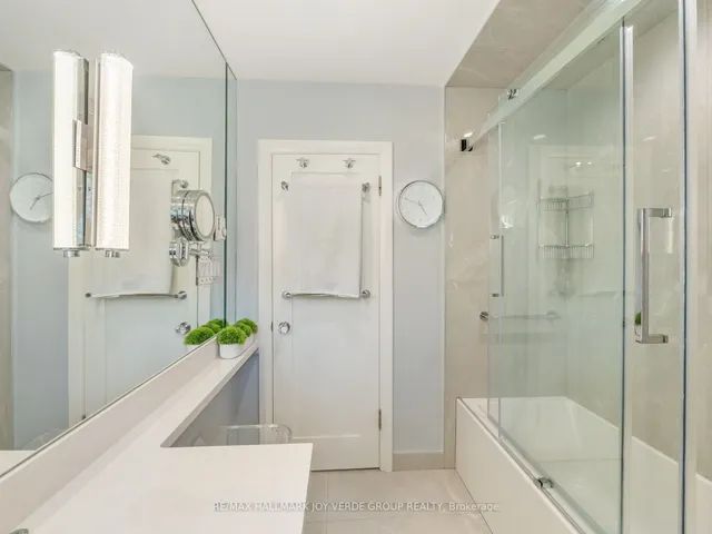 Additional image 25 of 105 Rykert Cres