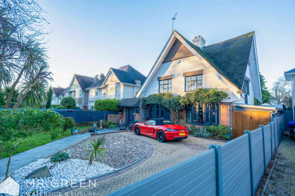 Carbery Avenue, Southbourne, Bournemouth, BH6 3LF