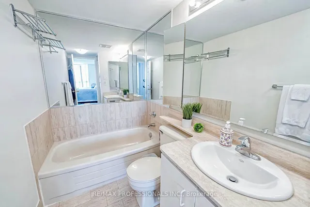 Additional image 24 of 20 Cherrytree Dr Unit 1408