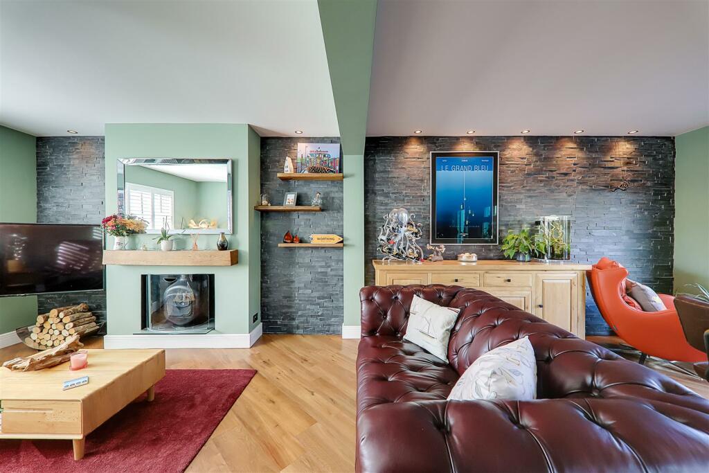 Additional image 4 of Charmandean Road, Broadwater