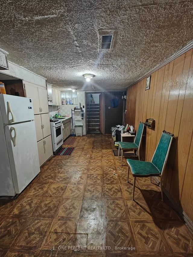 Additional image 16 of 33 Grove Ave