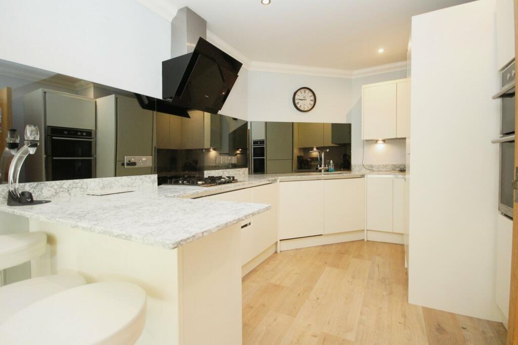 Additional image 4 of 8-10 Studland Road, ALUM CHINE, BH4