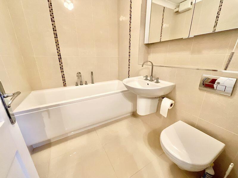 Additional image 7 of Boscombe Cliff Road, Bournemouth