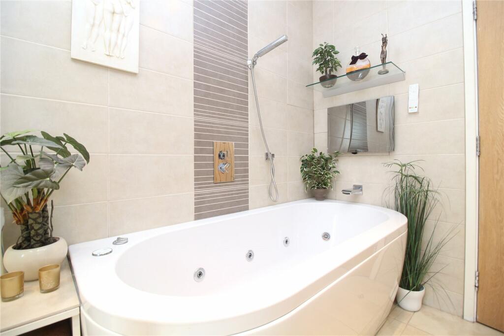 Additional image 14 of Beechwood Avenue, New Milton, Hampshire, BH25