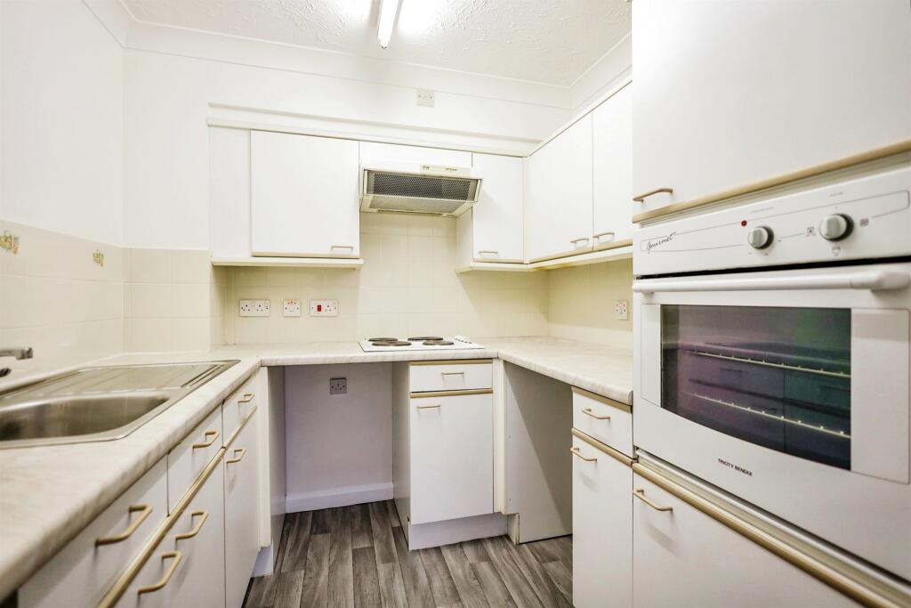 Additional image 4 of Bellbanks Road, Hailsham