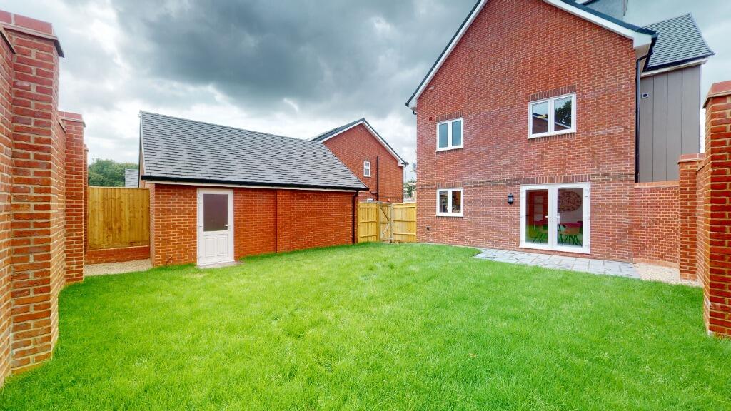 Additional image 17 of Edmondsham Road, Verwood