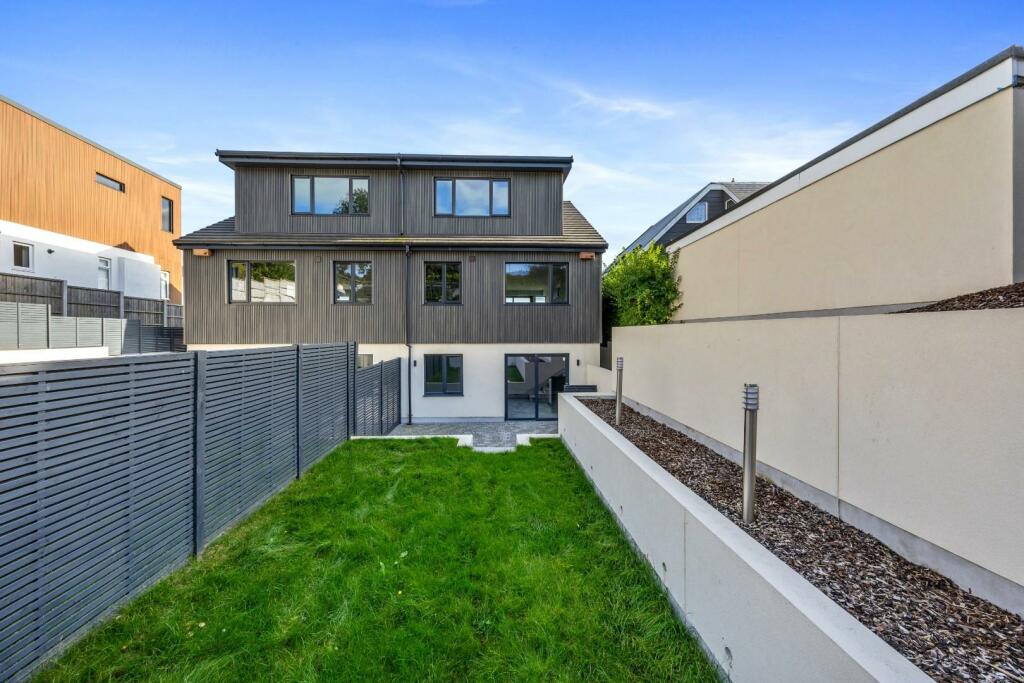 Additional image 36 of Warren Road, Brighton