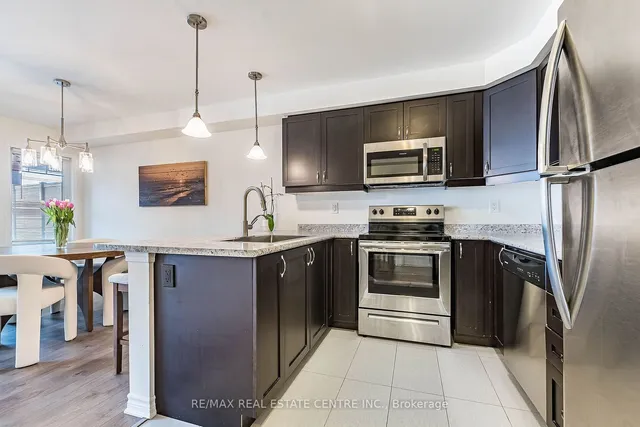 Additional image 13 of 1141 Duignan Cres